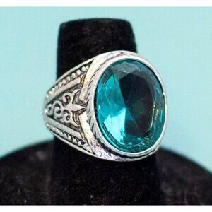 Vintage Blue Princess Silver Tone Ring, Size 6 - E29